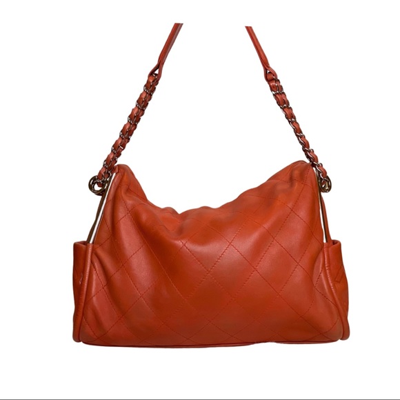 ⛔️SOLD⛔️CHANEL Lambskin Ultimate Soft Hobo Coral (Authenticated) - Picture 3 of 9